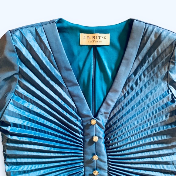 v i n t a g e :: Dramatic Pleated Glam Rhinestone Statement Blouse - Picture 6 of 13